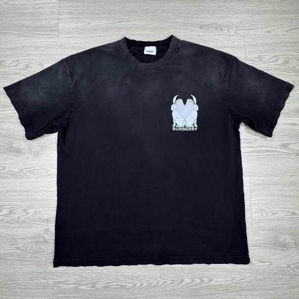 Burberry Mens‎ T-Shirt Rabbit Heart Graphic Black Medium Short Sleeve Cotton